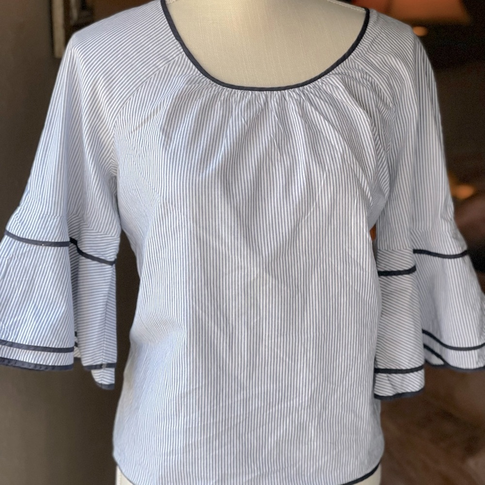 Jane & Delancey top